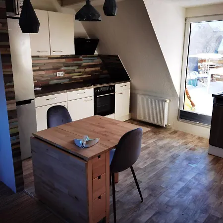 Gemuetliche Dachwohnung Mit Kleiner Oder Grosser Dachterrasse Nebeneinander