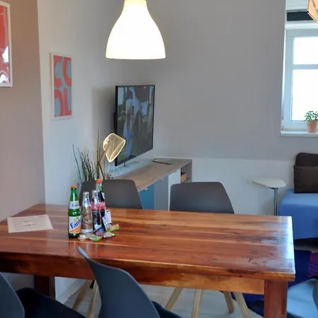 Gemuetliche Dachwohnung Mit Kleiner Oder Grosser Dachterrasse Nebeneinander * Wolmirstedt