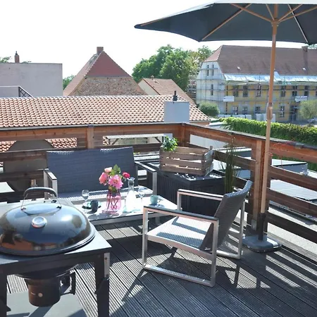 公寓 Gemuetliche Dachwohnung Mit Kleiner Oder Grosser Dachterrasse Nebeneinander