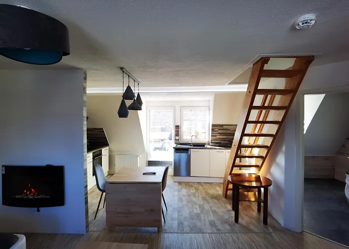 Gemuetliche Dachwohnung Mit Kleiner Oder Grosser Dachterrasse Nebeneinander