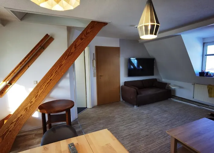 Gemuetliche Dachwohnung Mit Kleiner Oder Grosser Dachterrasse Nebeneinander Lägenhet