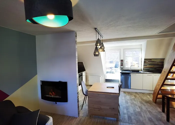 Gemuetliche Dachwohnung Mit Kleiner Oder Grosser Dachterrasse Nebeneinander *