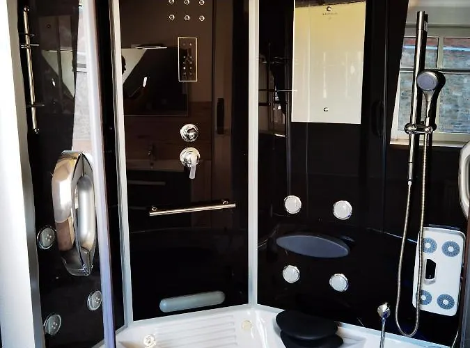 Gemuetliche Dachwohnung Mit Kleiner Oder Grosser Dachterrasse Nebeneinander Wolmirstedt