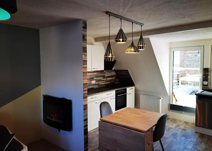 Gemuetliche Dachwohnung Mit Kleiner Oder Grosser Dachterrasse Nebeneinander * Wolmirstedt