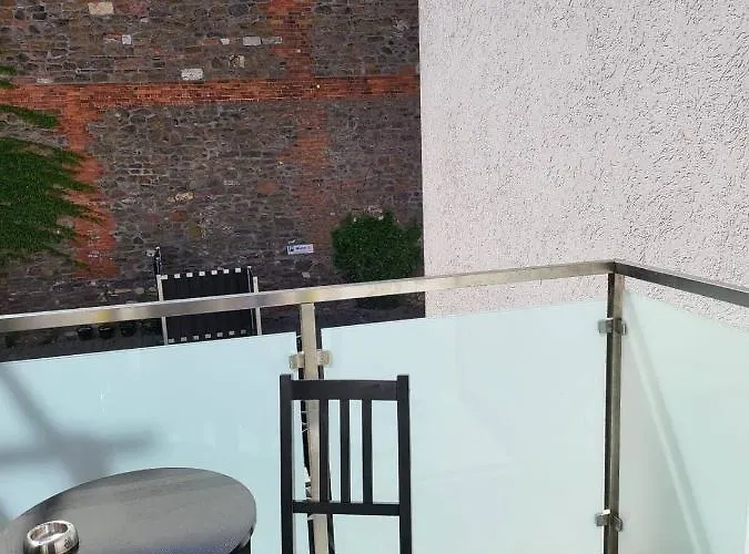 Appartamento Gemuetliche Dachwohnung Mit Kleiner Oder Grosser Dachterrasse Nebeneinander Wolmirstedt