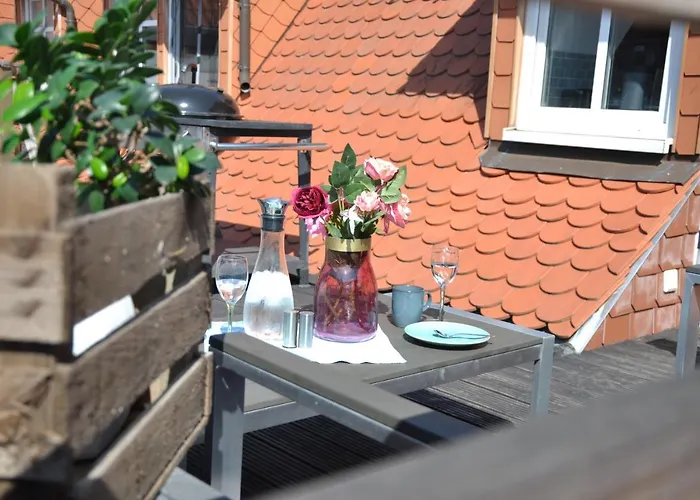 Gemuetliche Dachwohnung Mit Kleiner Oder Grosser Dachterrasse Nebeneinander *