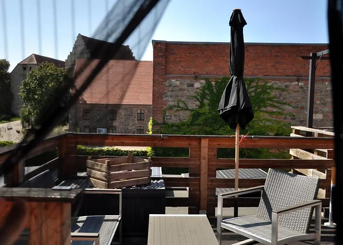 Gemuetliche Dachwohnung Mit Kleiner Oder Grosser Dachterrasse Nebeneinander Appartamento *