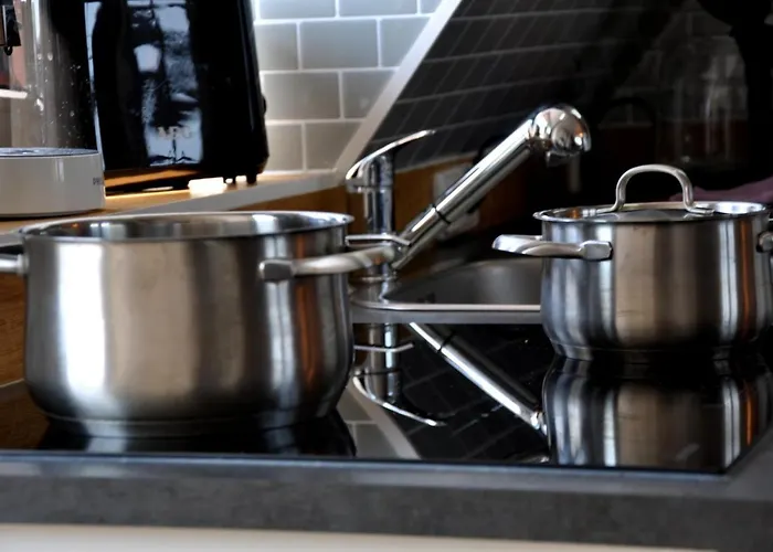 Lägenhet Gemuetliche Dachwohnung Mit Kleiner Oder Grosser Dachterrasse Nebeneinander Wolmirstedt