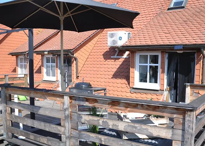 Gemuetliche Dachwohnung Mit Kleiner Oder Grosser Dachterrasse Nebeneinander Lägenhet Wolmirstedt