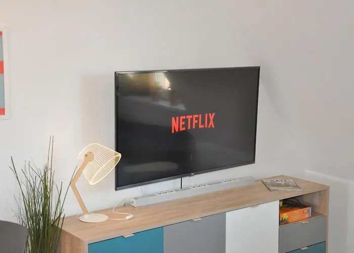 Gemuetliche Dachwohnung Mit Kleiner Oder Grosser Dachterrasse Nebeneinander Lägenhet Wolmirstedt